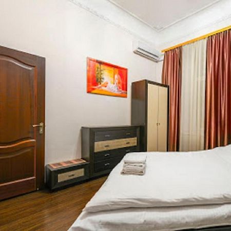 Apartment Mala Zhytomyrska 16 Киев Экстерьер фото